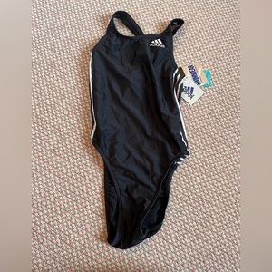 NWT ADIDAS women’s racing bathing suit aroundsize XS - 28, racer back straps